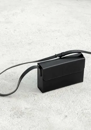151-Horizontal-Box-Bag-Calfskin-Leather-01 L151