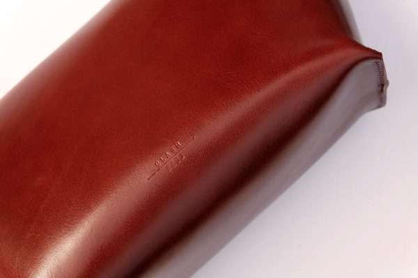 136-belt-bag-vegetable-tanned-calfskin-leather-in-brown-medium04 L136 M
