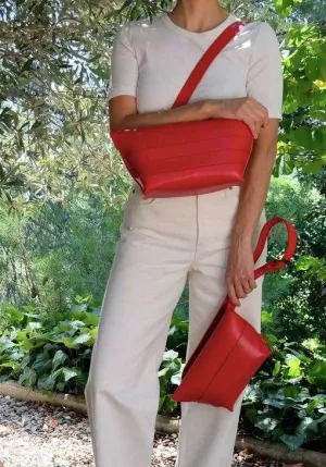 L136 M Red
